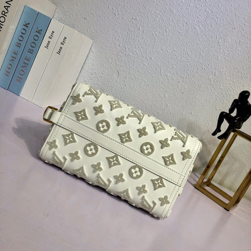 LOV2 Bags - Luxurious Bags  1902