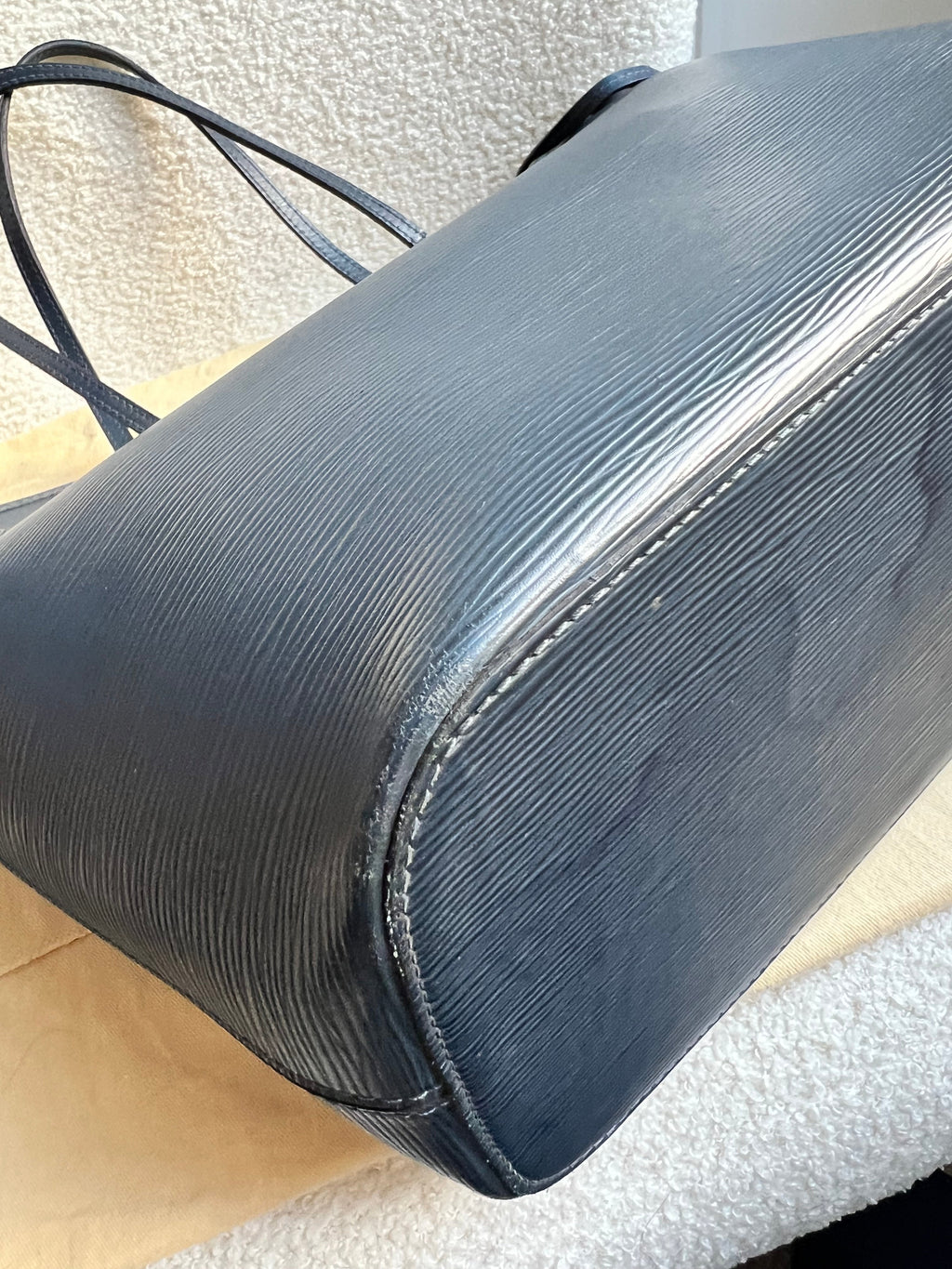 Louis Vuitton Neverfull MM Indigo Epi Leather (RRP £1,740)