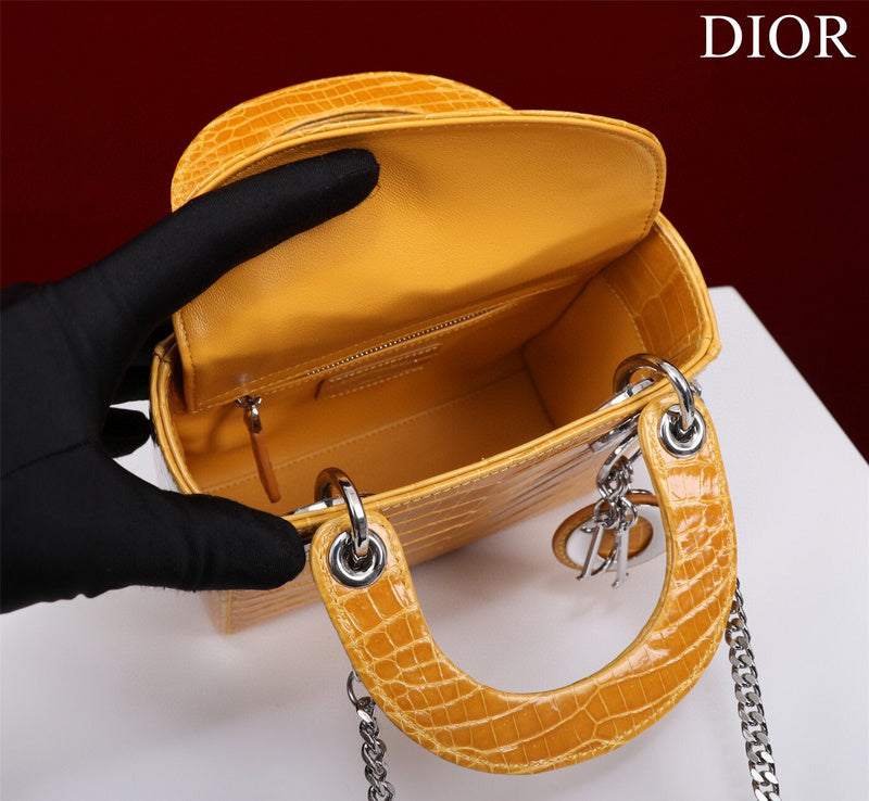 ELE - Dir Bags - 1651