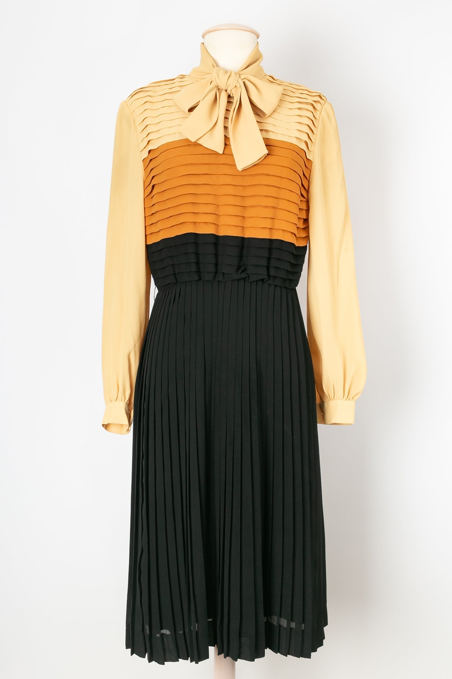 Robe en crÃƒÆ’Ã‚Âªpe 1975s