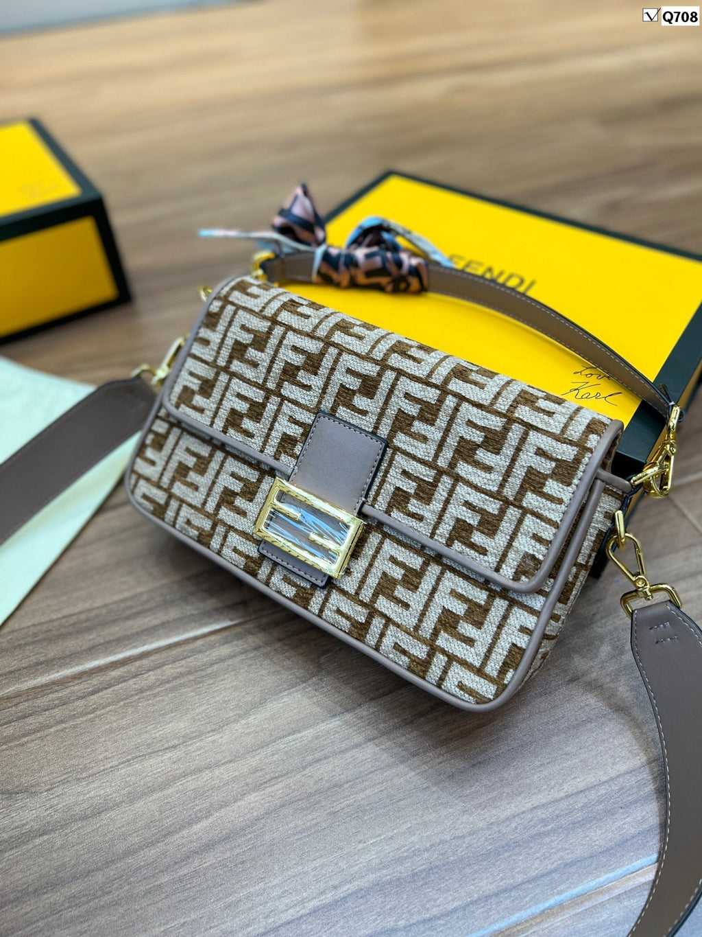 EN - New Lux Bags FEI 267