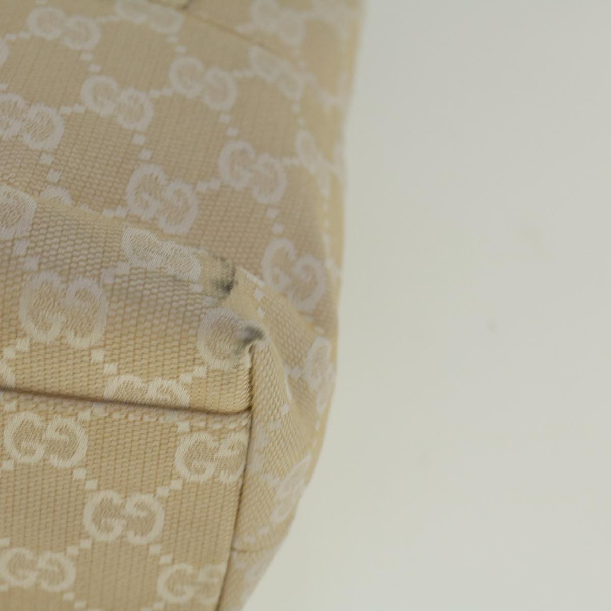 GUCCI GG Canvas Hand Bag Beige 002 1079 001998 58675