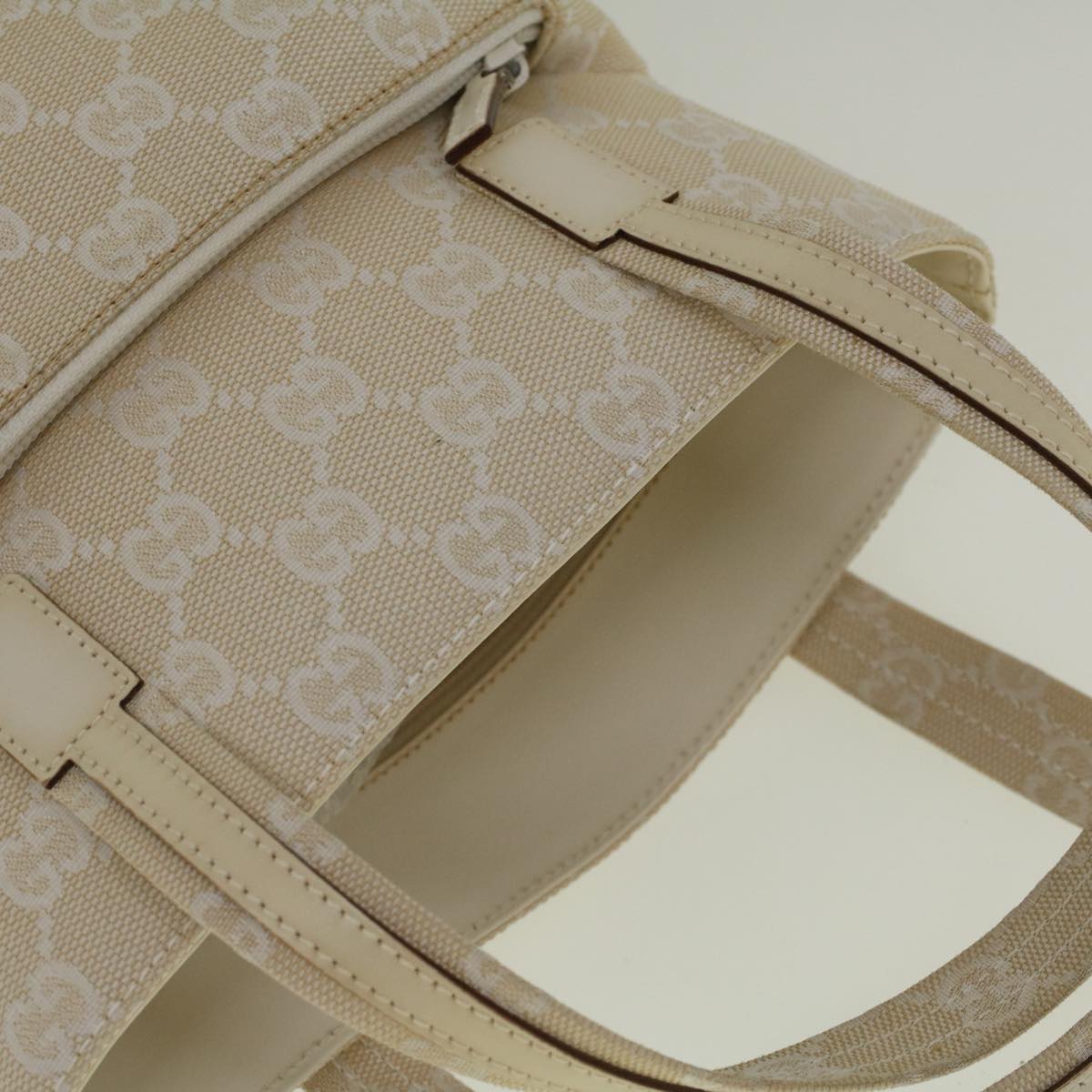 GUCCI GG Canvas Hand Bag Beige 002 1079 001998 58675