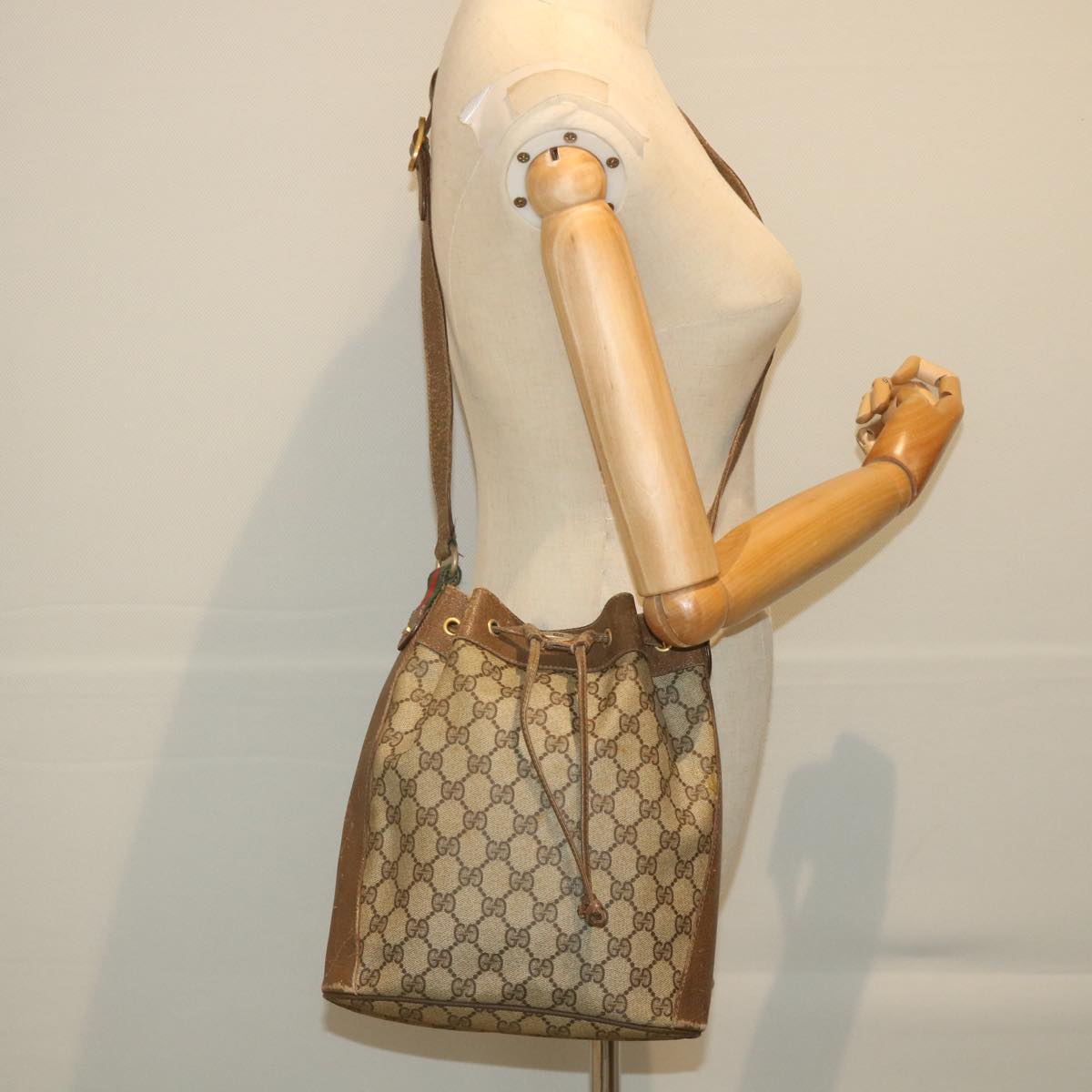 GUCCI GG Supreme Web Sherry Line Shoulder Bag Beige Red 41 02 034 58704