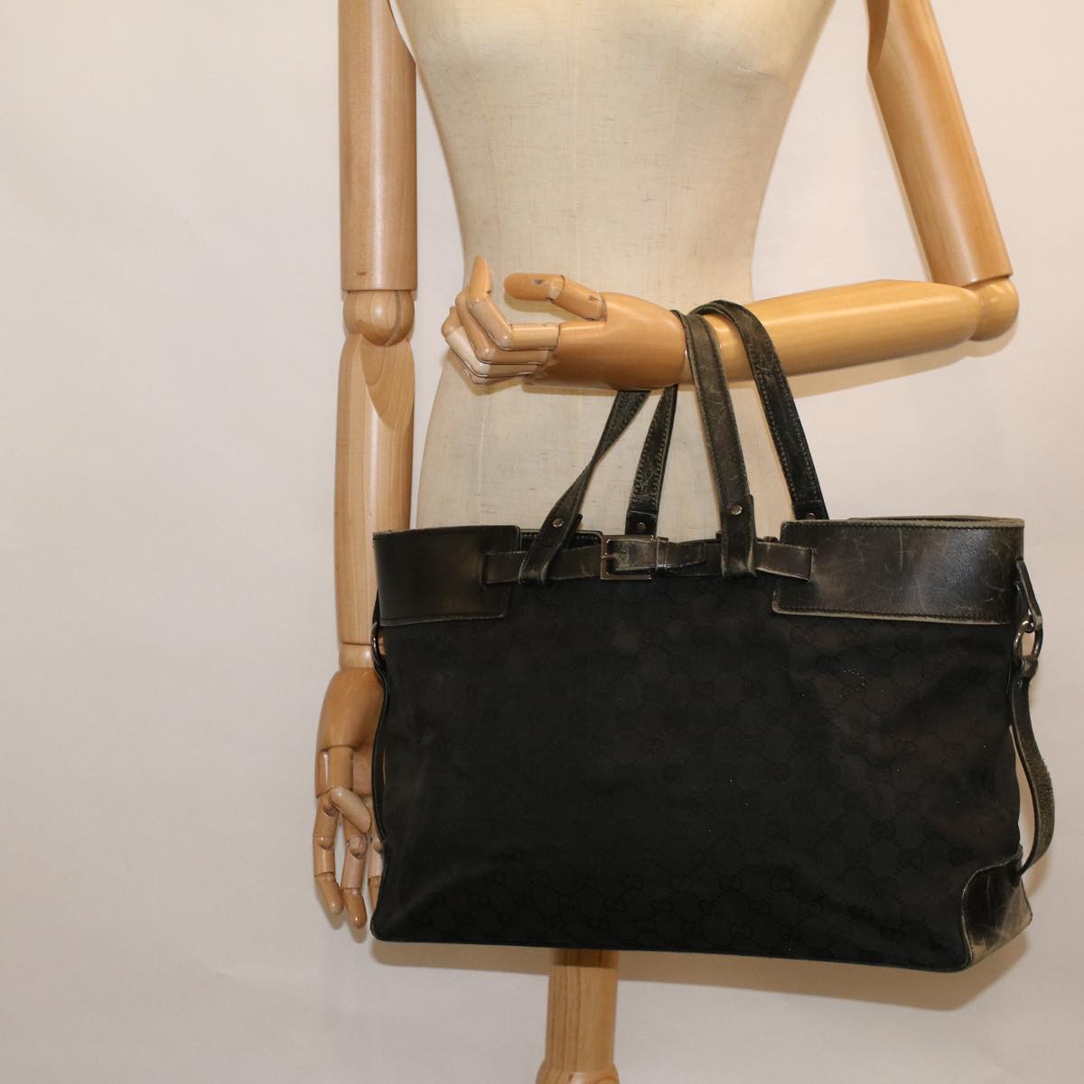 GUCCI GG Canvas Tote Bag Black 106251 58796