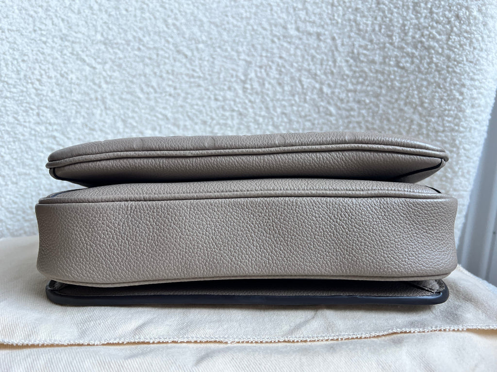 Louis Vuitton Pochette Metis Dune Empreinte (RRP £2,110)