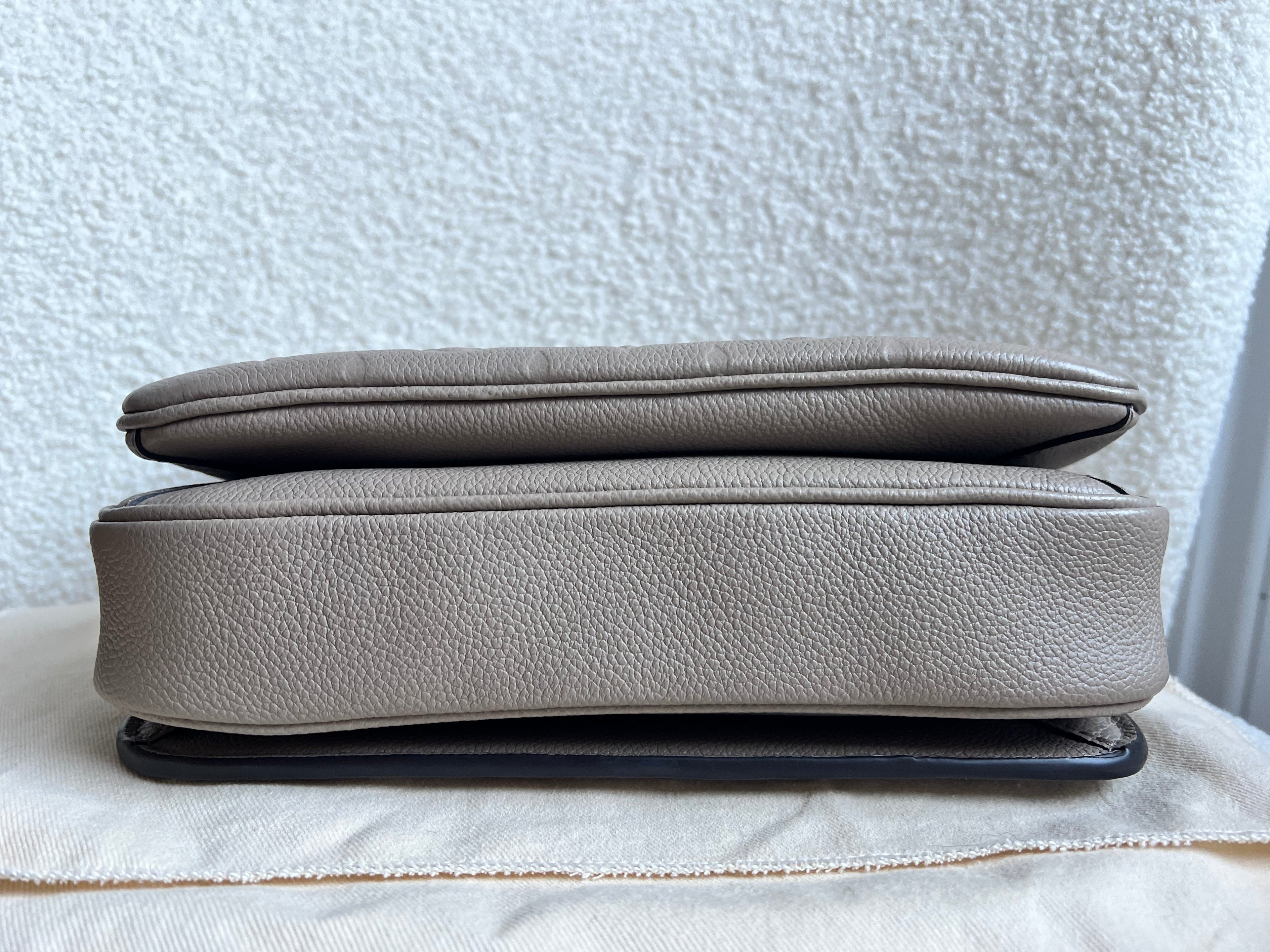 Louis Vuitton Pochette Metis Dune Empreinte (RRP £2,110)