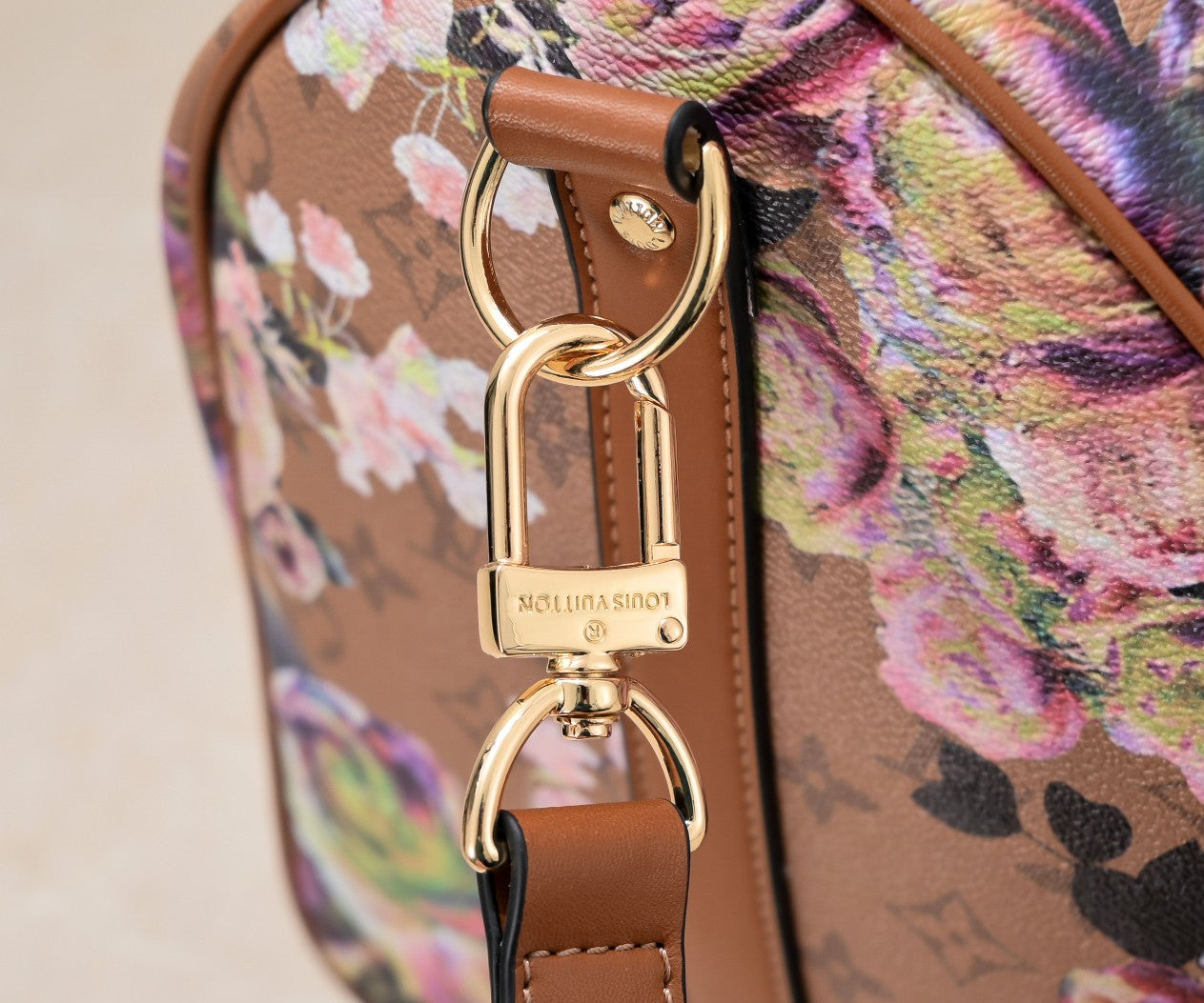 EN - New Bag LUV 654