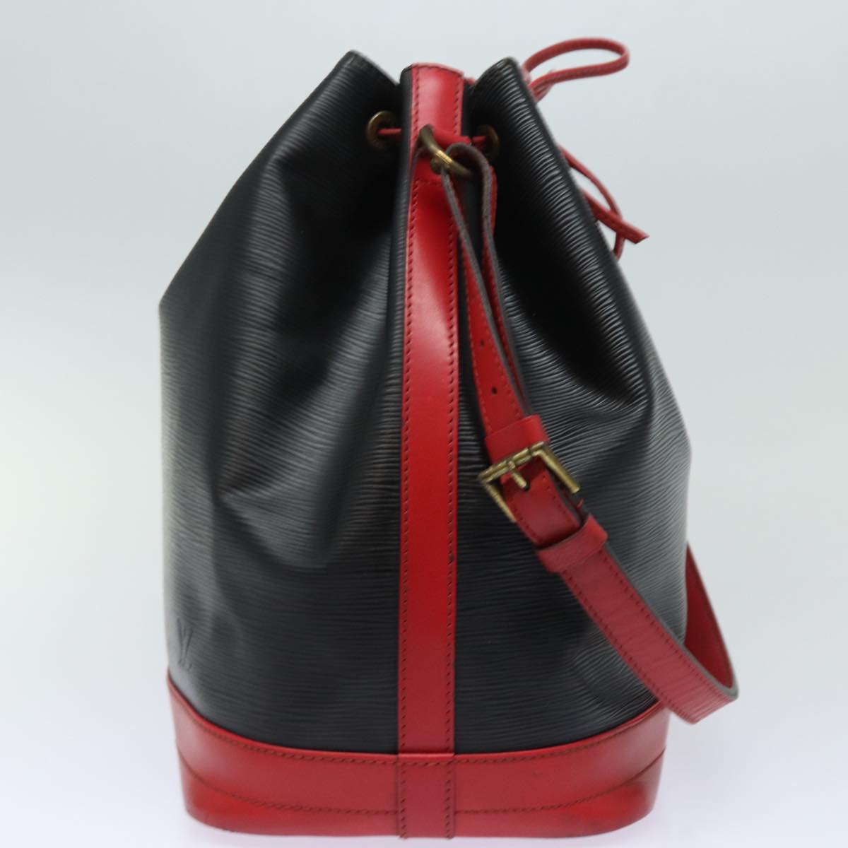 Louis Vuitton Epi Noe Shoulder Bag By Color Black Red