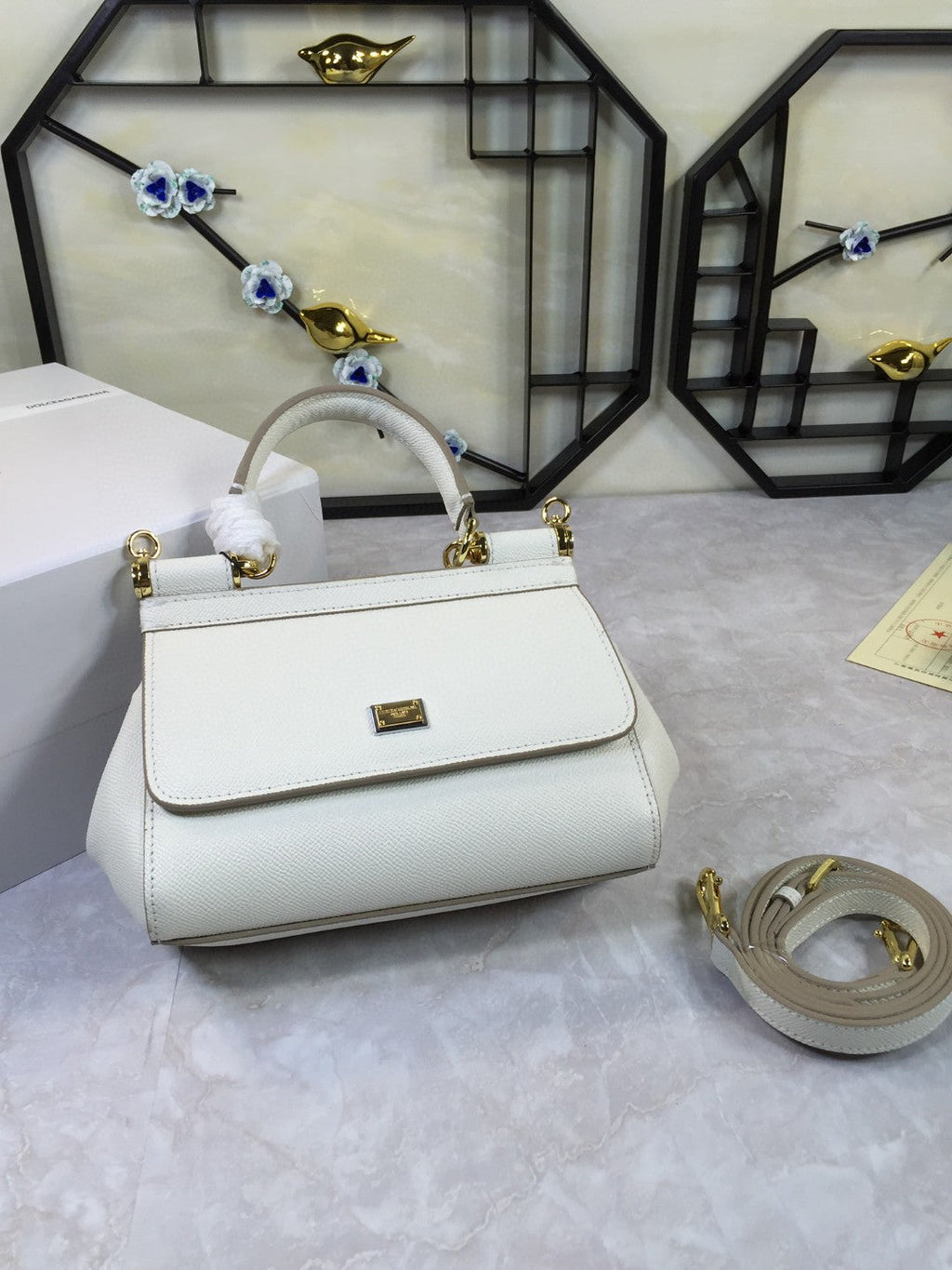 GLAMI MeGLAMIum Sicily Handbag In Dauphine White For Women 10.2in/26cm GLAMI GLAMI4347A100180001