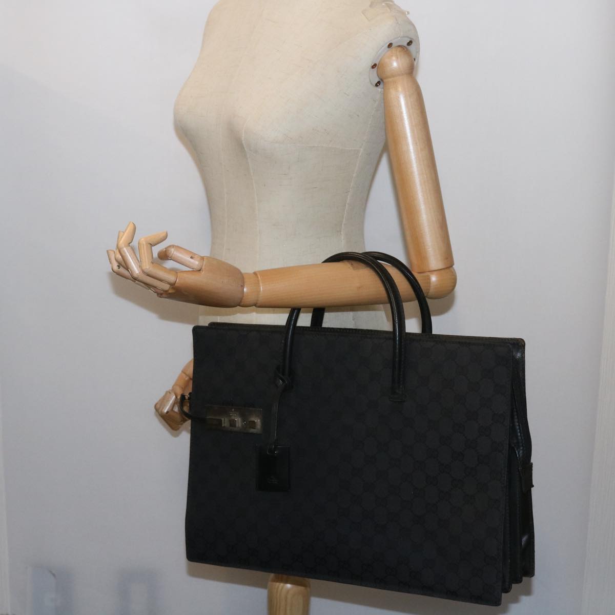GUCCI GG Canvas Hand Bag Black 015 3708 001998 59067