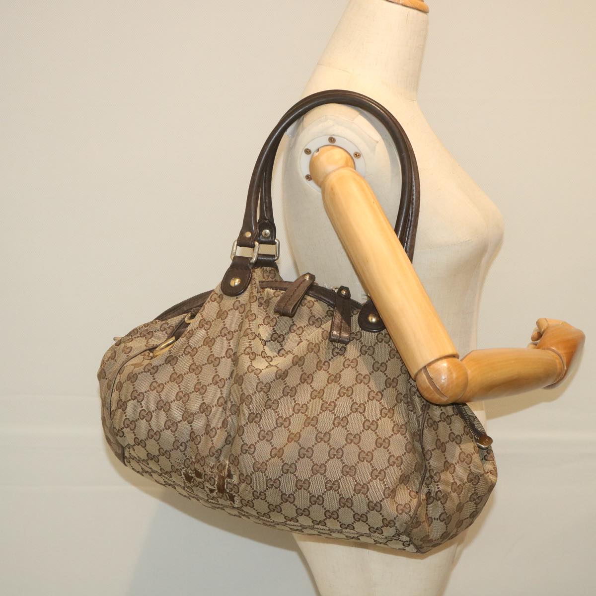 GUCCI GG Canvas Hand Bag Beige 223974 59072