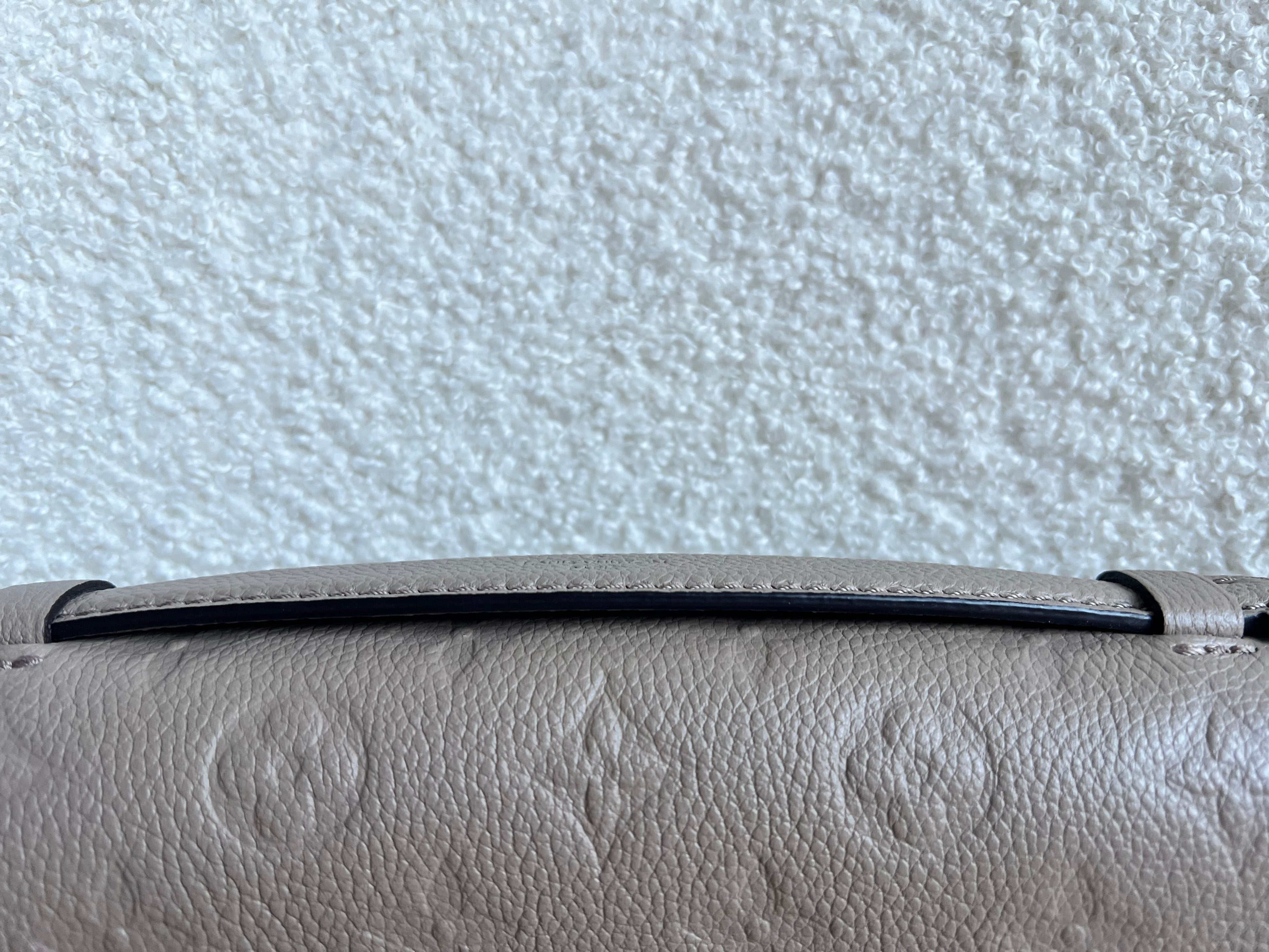 Louis Vuitton Pochette Metis Dune Empreinte (RRP £2,110)