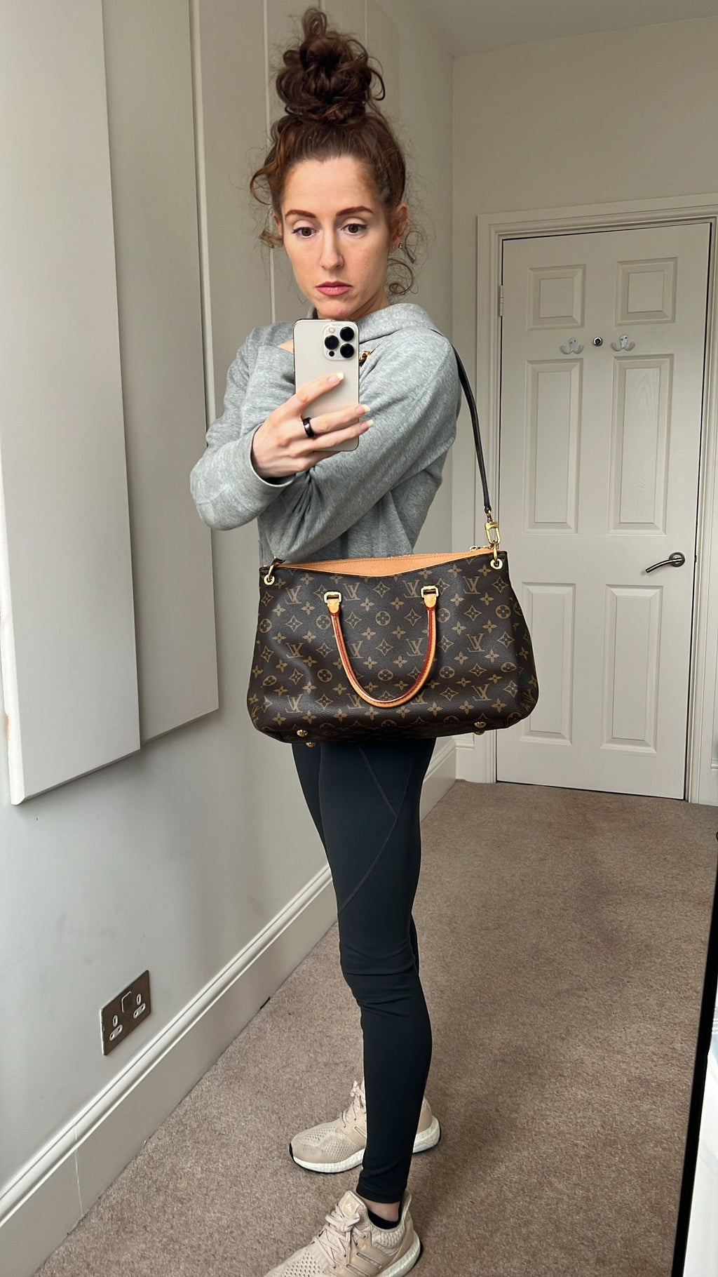 Louis Vuitton Pallas Tote in Monogram (RRP £1960)