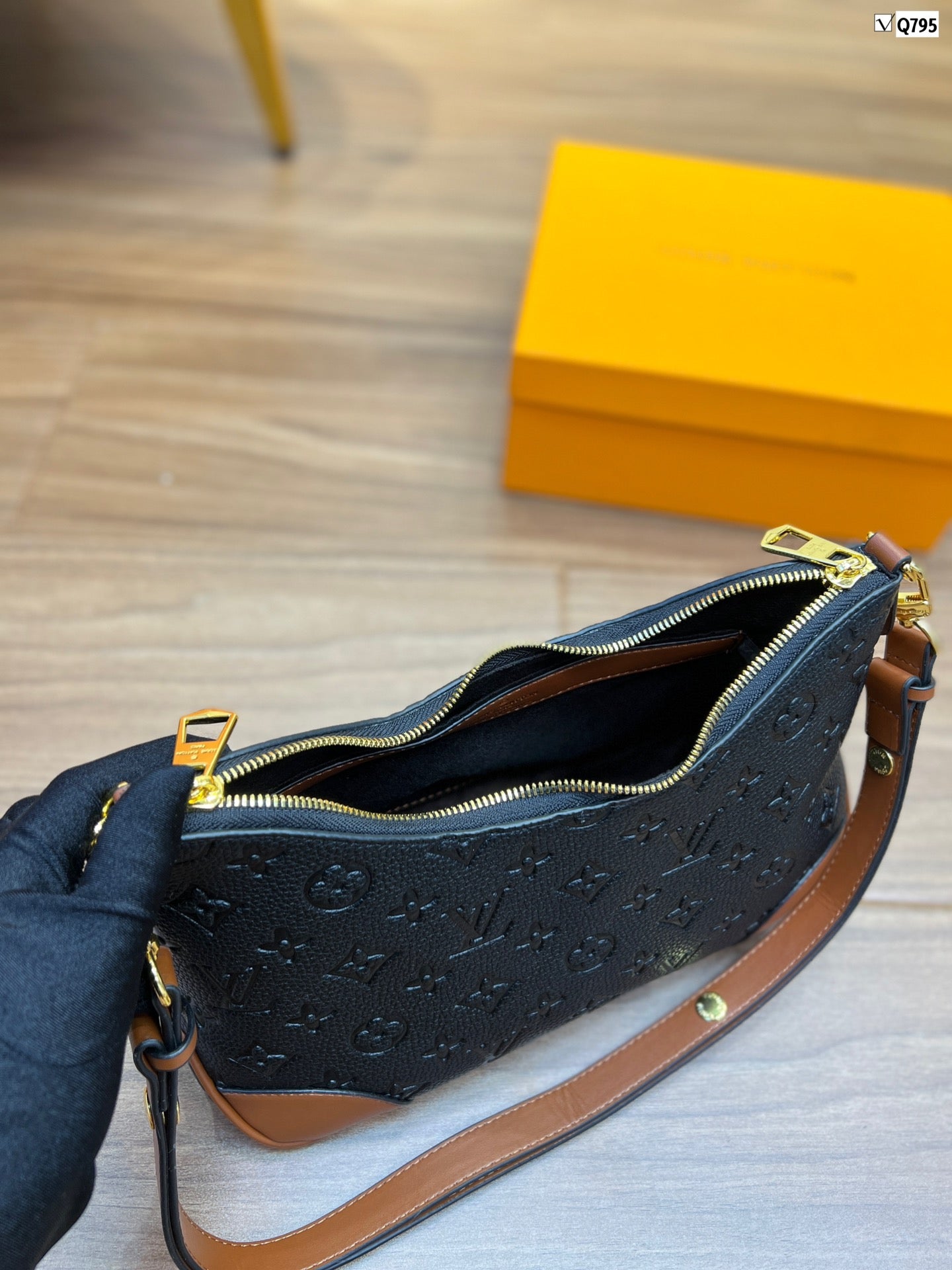 EN - New Lux Bags LUV 537