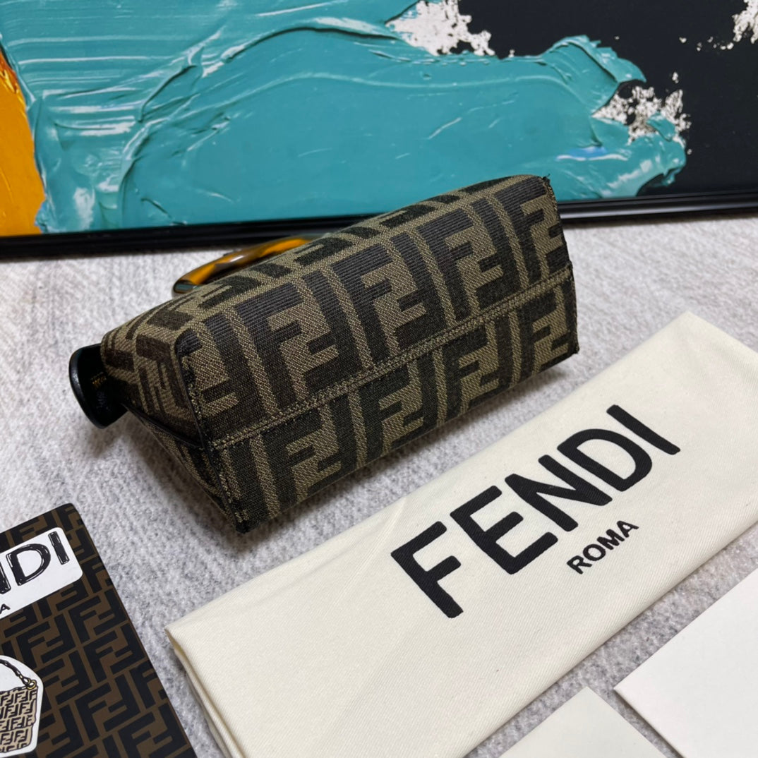EN - New Lux Bags FEI 262