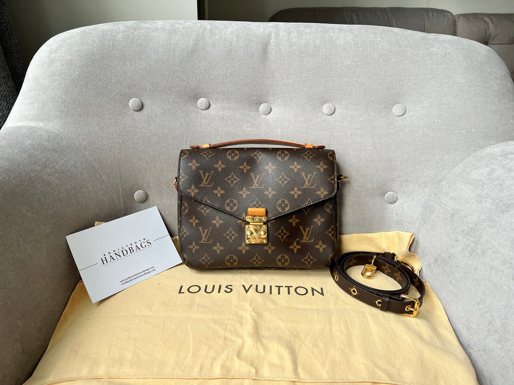 Louis Vuitton Pochette Metis Monogram (RRP £1,970)