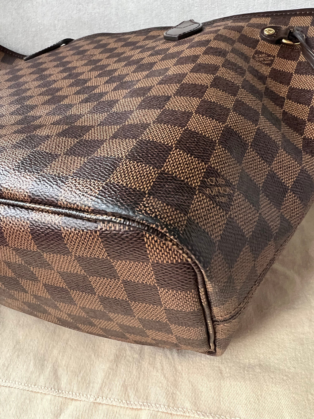 Louis Vuitton Neverfull MM Damier Ebene Cherry Interior (RRP £1,410)