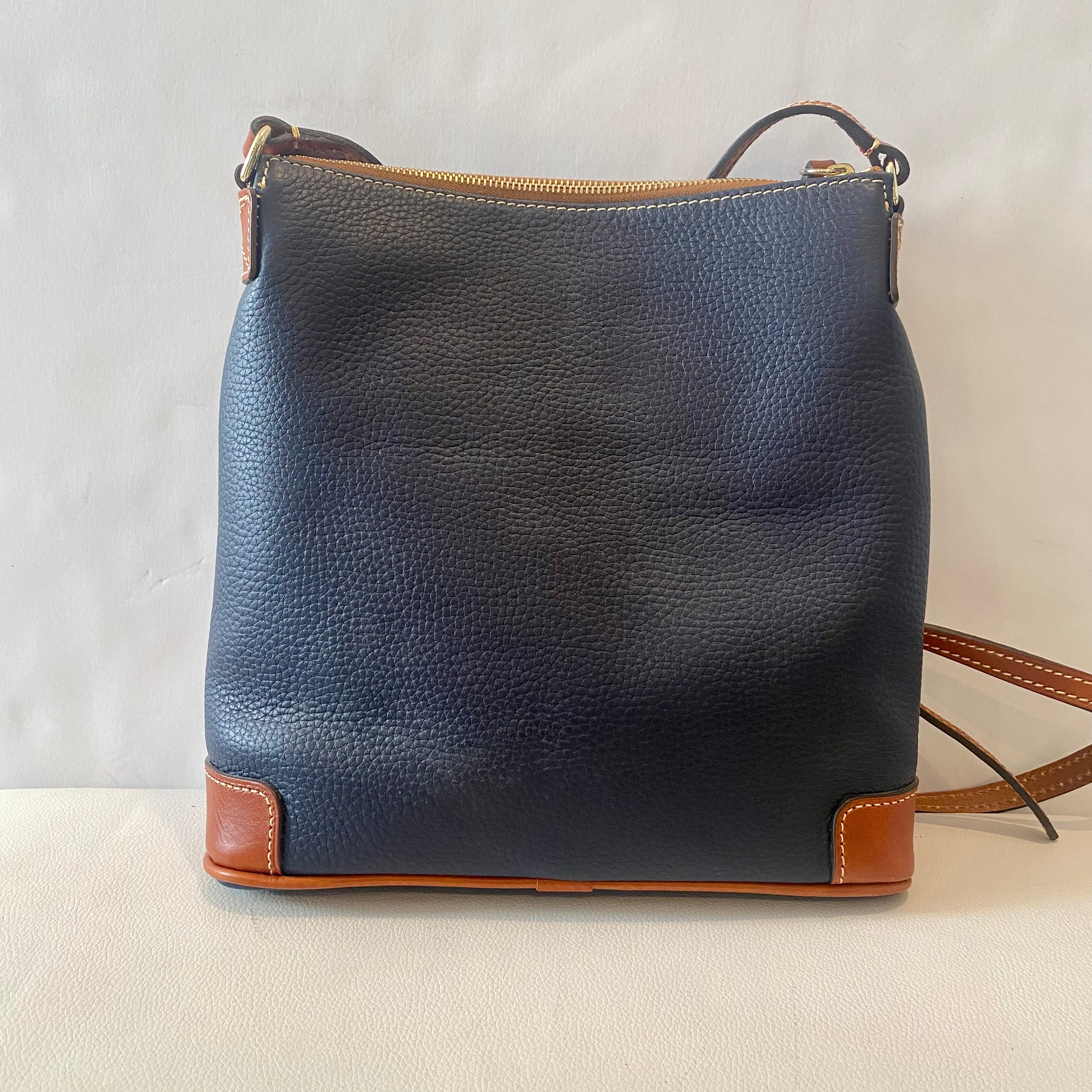 DOONEY & BOURKE Pebble Grain Leather Convertible Crossbody Navy