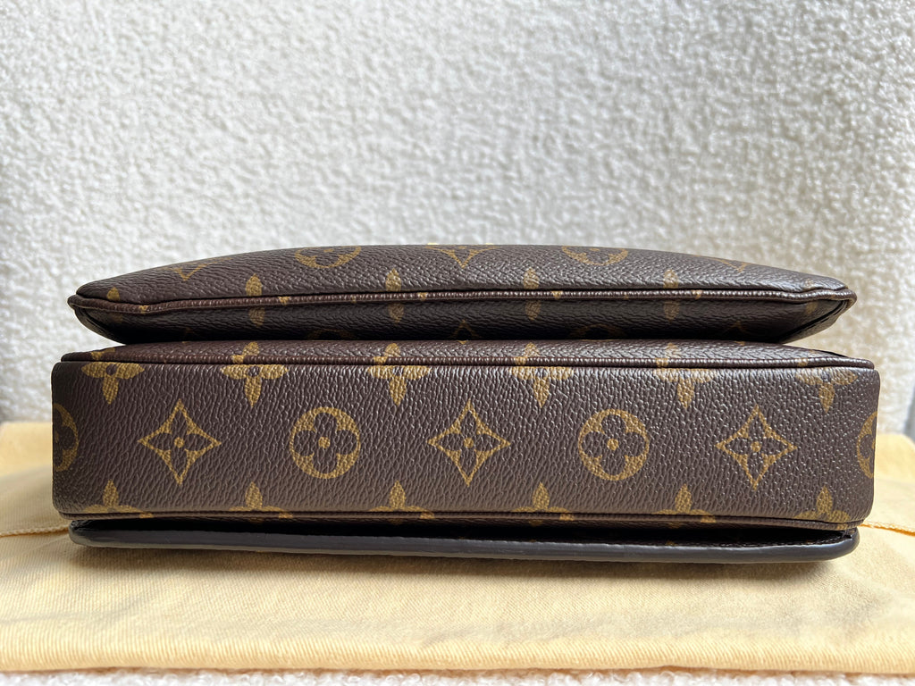 Louis Vuitton Pochette Metis Monogram (RRP £1,970)