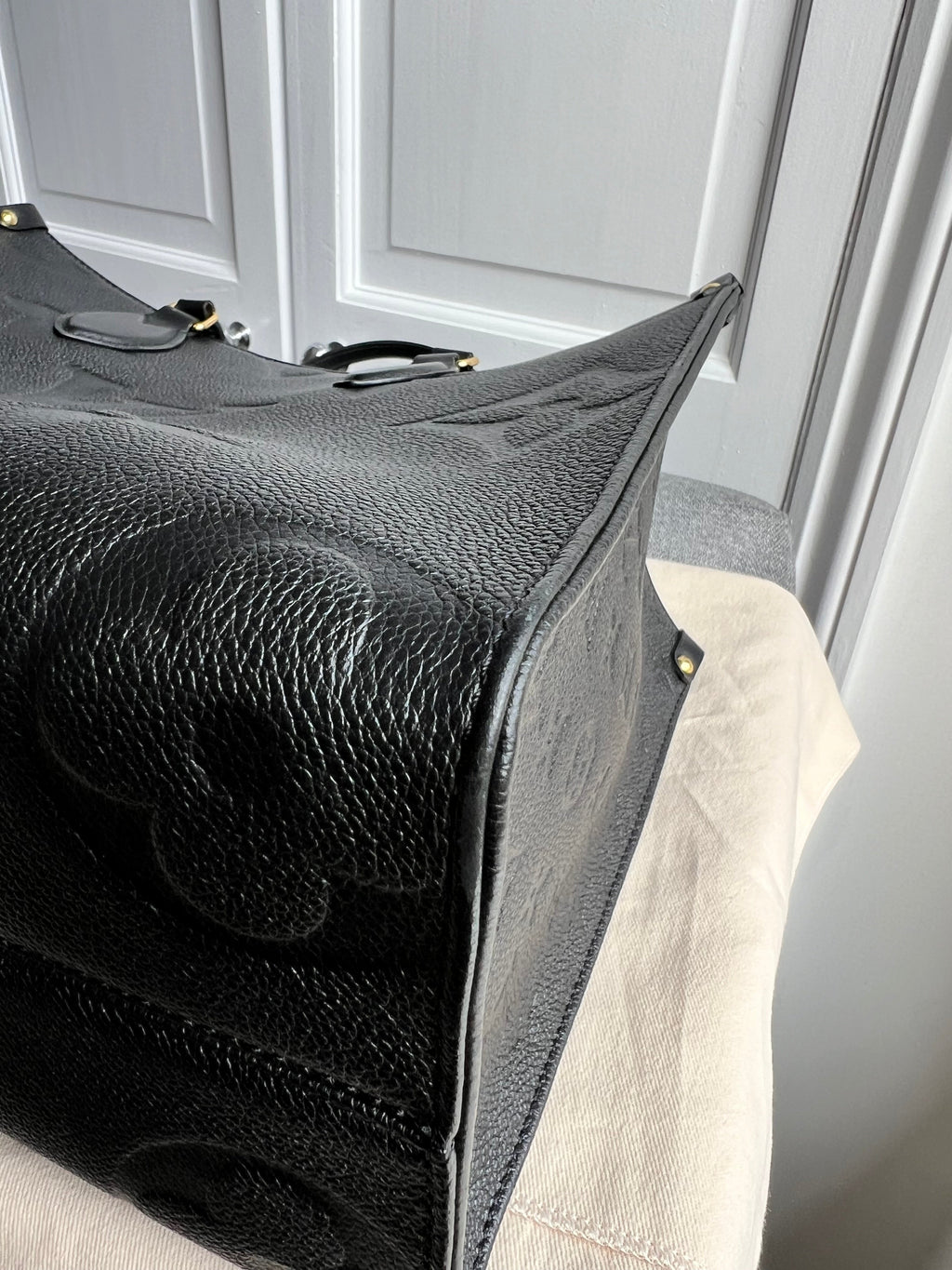 Louis Vuitton On the Go MM Black Empreinte (RRP £2,450)