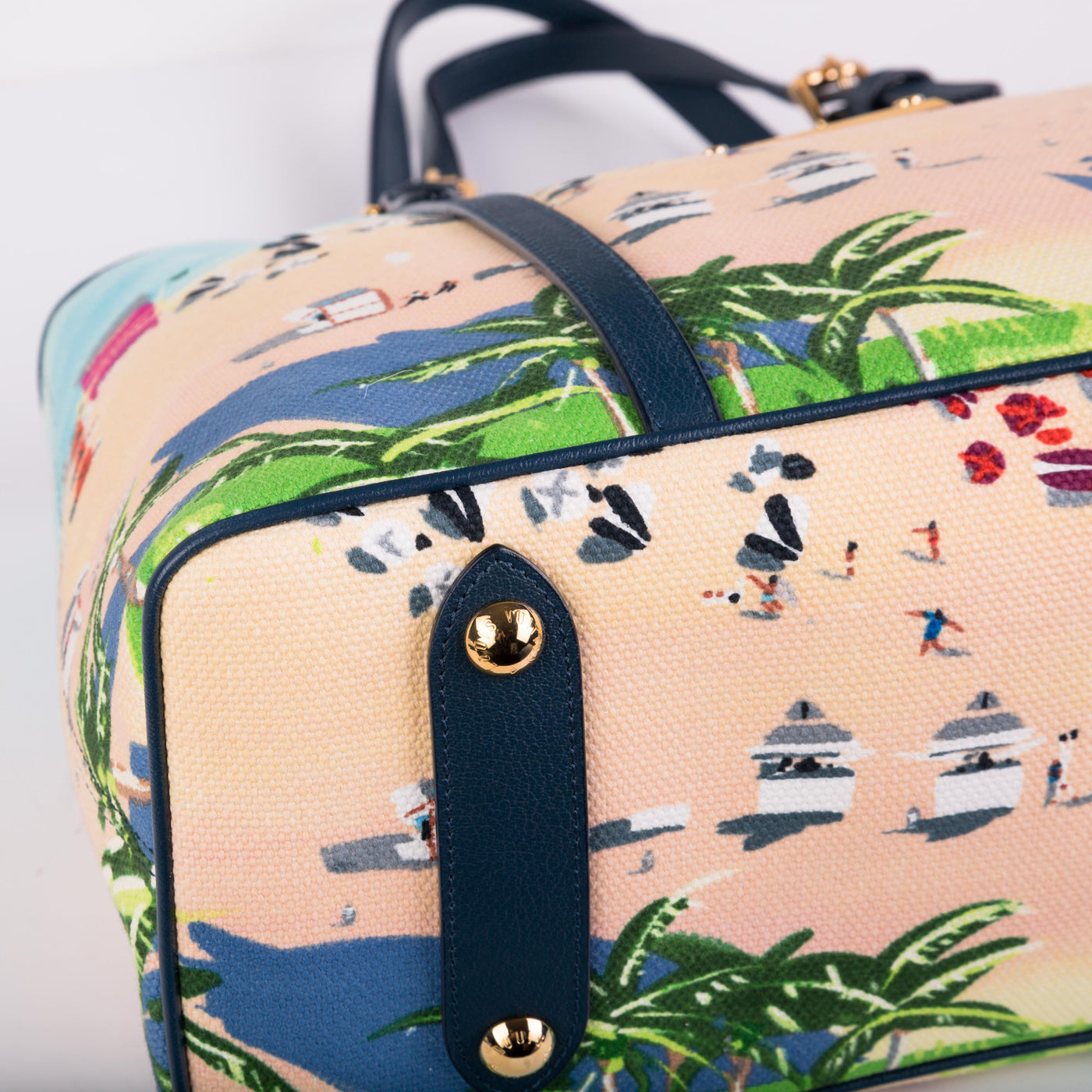 Louis Vuitton Ailleurs Escale Cabas MM