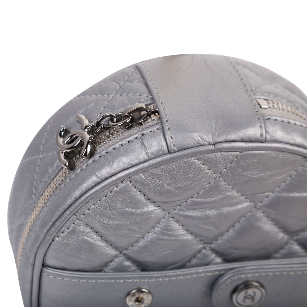 Chanel Circular coin pouch