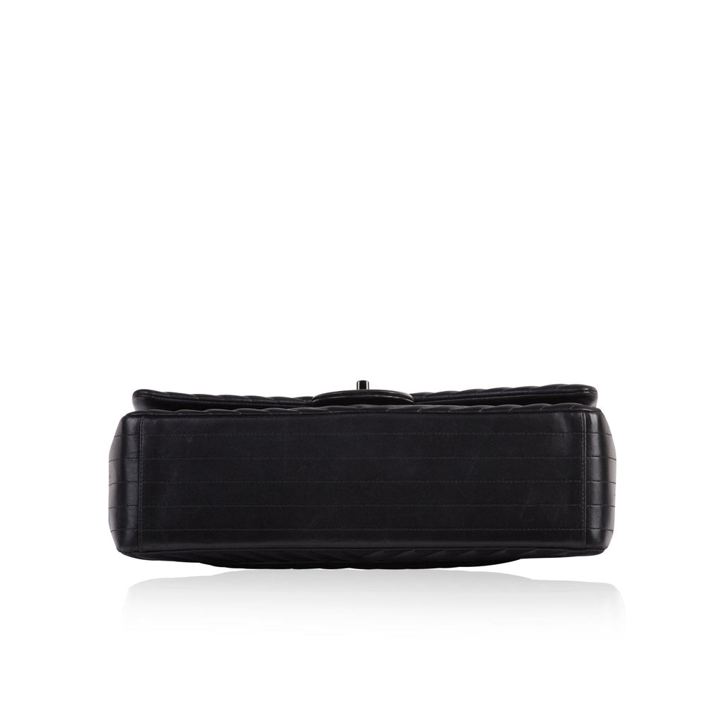 Chanel Classic Flap Maxi - So Black
