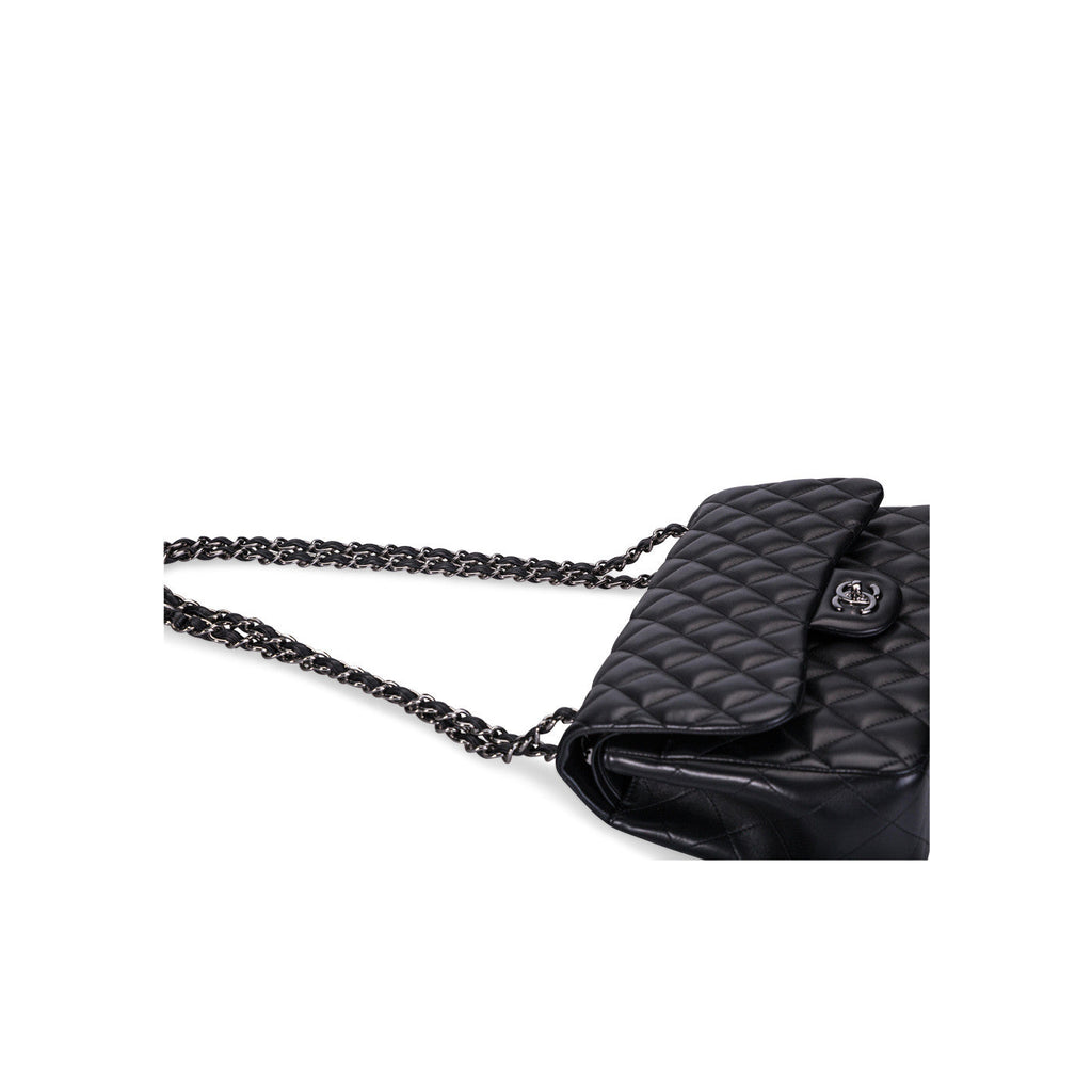 Chanel Classic Flap Jumbo