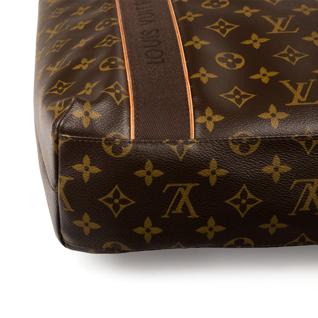 Louis Vuitton Cabas Beaubourg Tote
