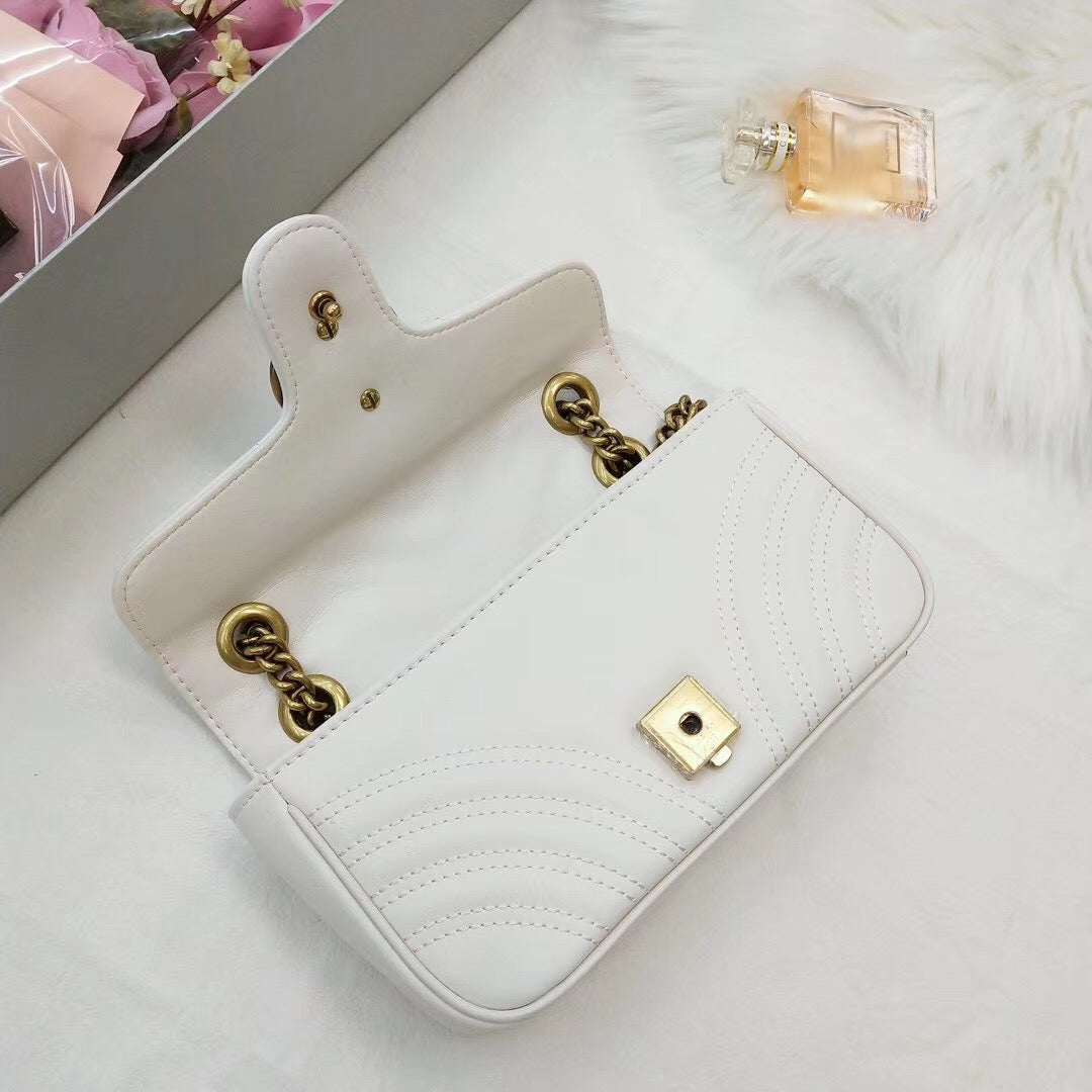 GC005 MEDIUM SIZE 10.2x5.9x2.8inch   SMALL SIZE 8.7x5.1x2.4inch