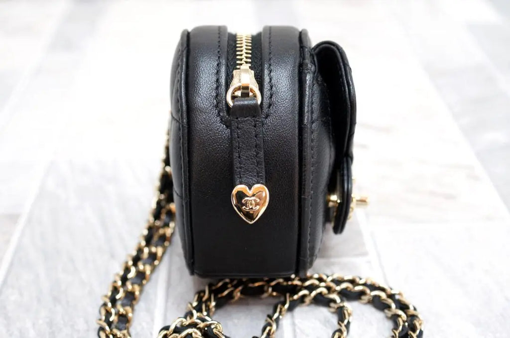 Chanel Heart Shape Matrasse Lambskin Complete with Accessories