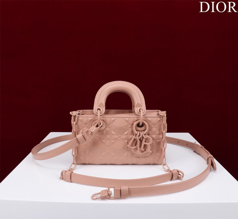 ELE - Dir Bags - 1672