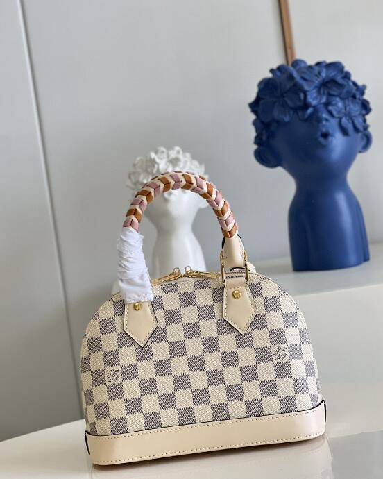 SAMC - LOV Bags - 1712