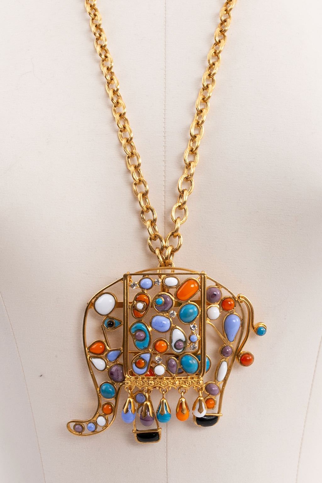Collier ÃƒÆ’Ã‚Â©lÃƒÆ’Ã‚Â©phant Augustine