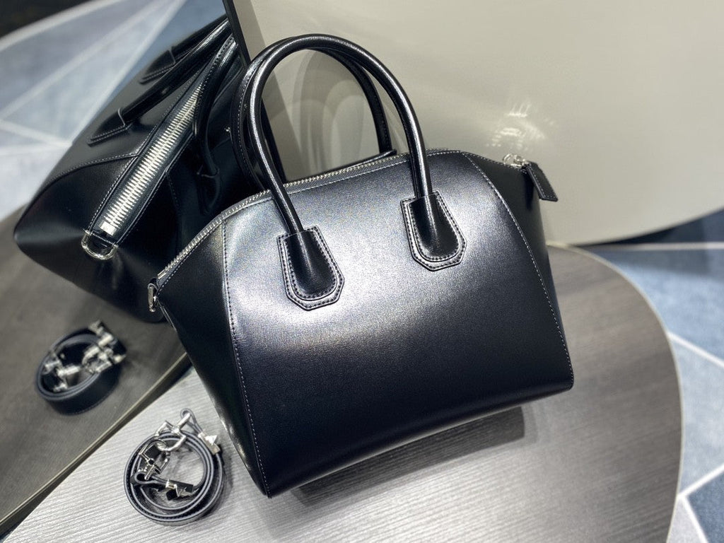 gv Mini Antigona Sport Bag Black For Women, Handbags, Shoulder Bags 8.7in/22cm GVC GLAMI50P6B1A4-001