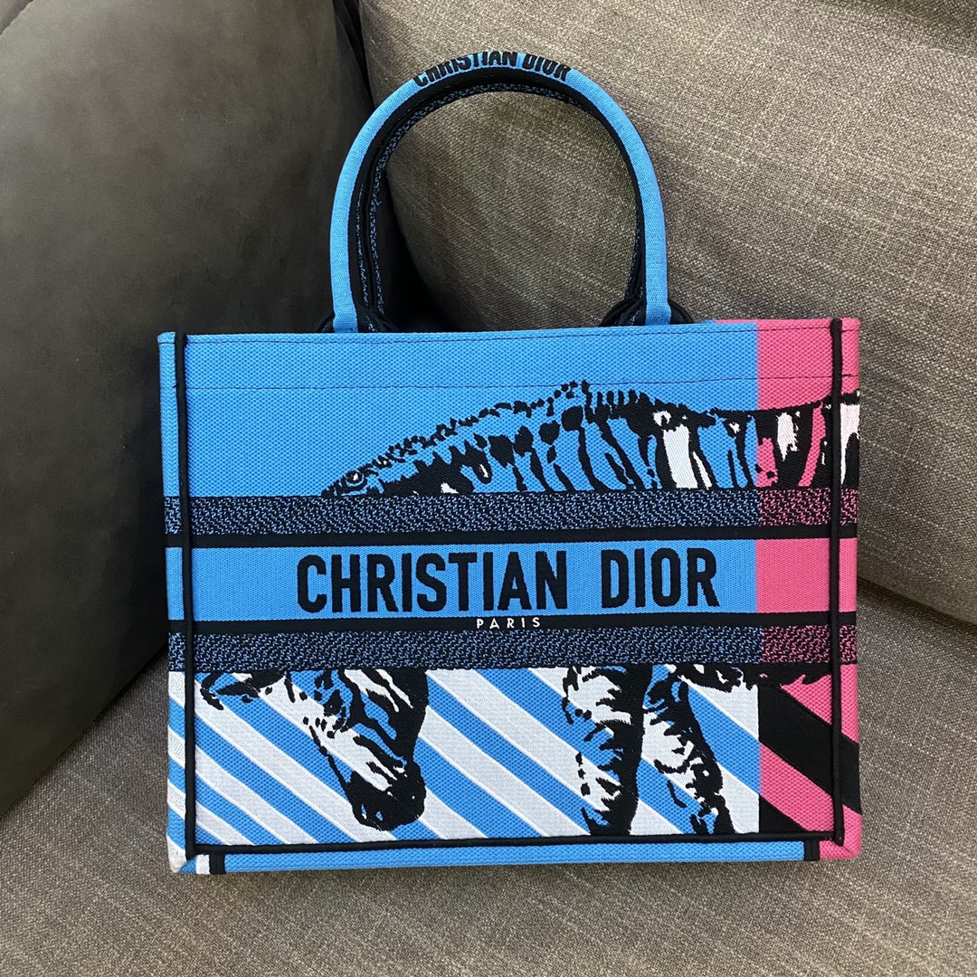 GLAMI MeGLAMIum Book Tote Bright Blue and Bright Pink D-Jungle Pop Embroidery, Blue/Pink, For Women WomenÃ¢â‚¬â„¢s Handbags, 36cm CD M1296ZRON_M888
