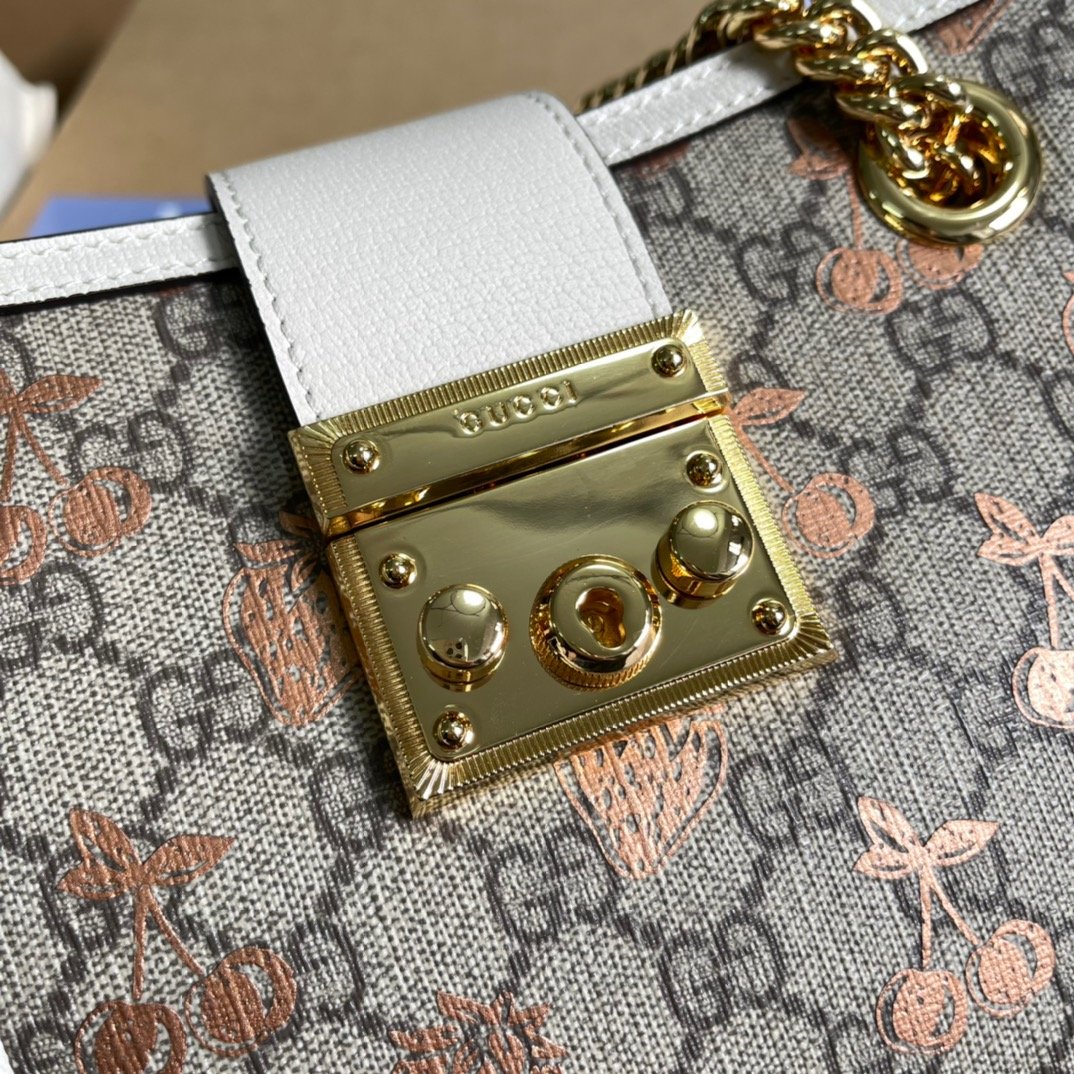 Glami Padlock Small Glami Strawberry Shoulder Bag Beige For Women, Women’s Bags 10in/26cm Glami