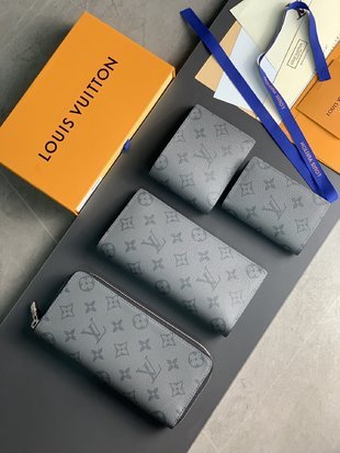 Glami-i LOV Wallets - 284
