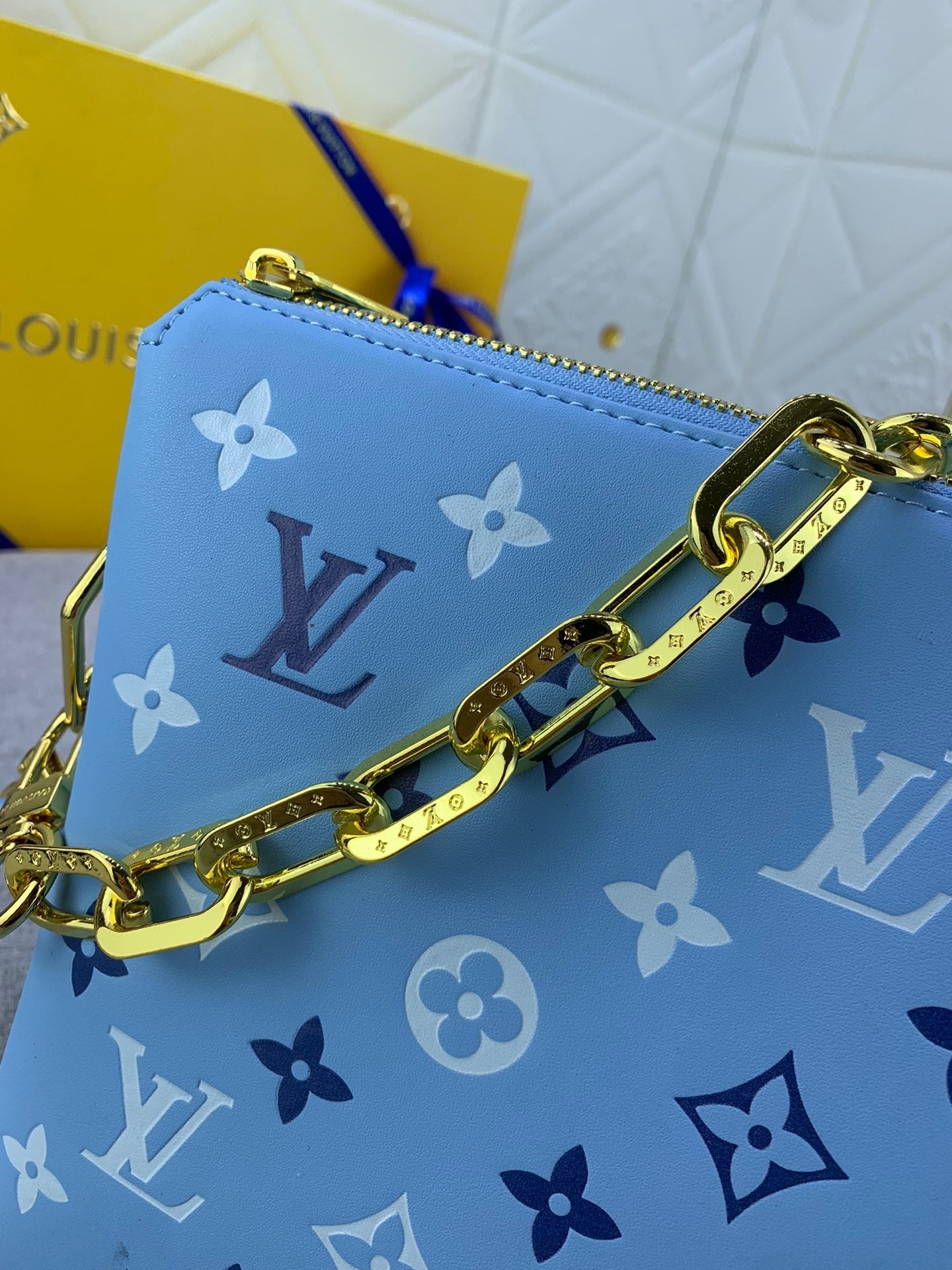 EN - Luxury Bags LUV 879