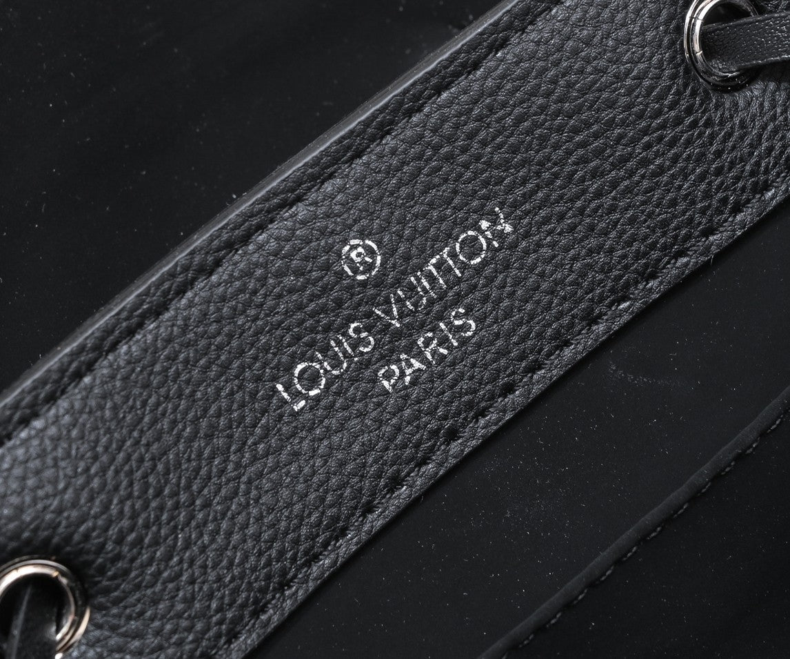 EN - Luxury Bags LUV 808