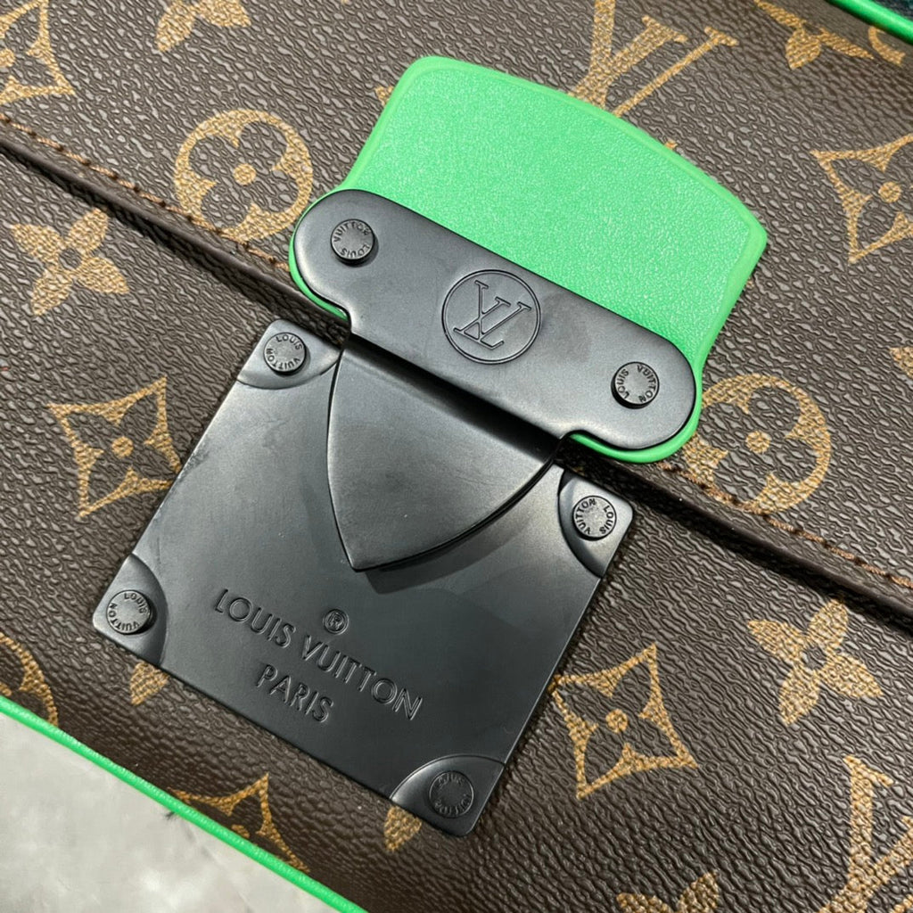EN - Luxury Bags LUV 851
