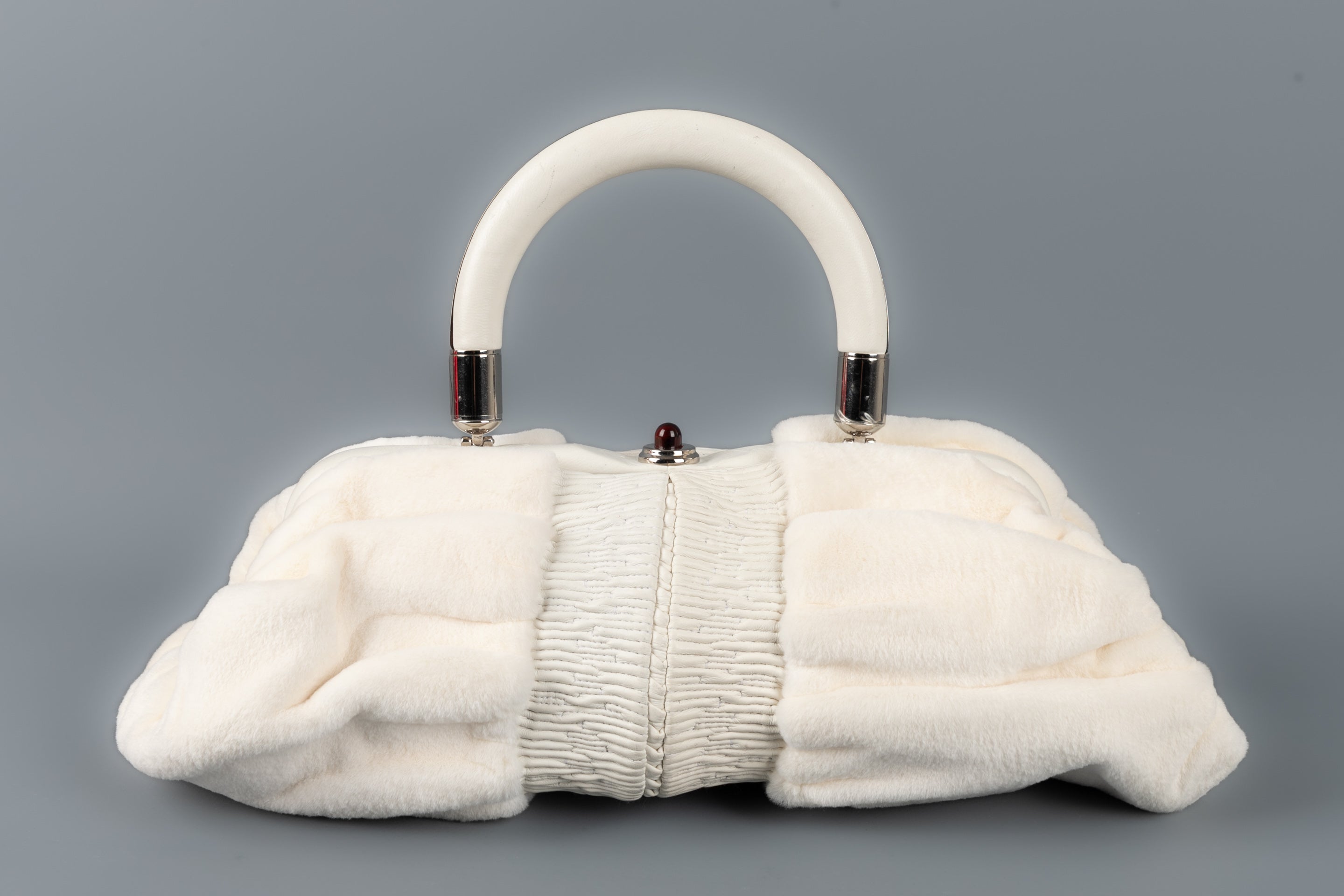 Sac en fourrure Christian Dior