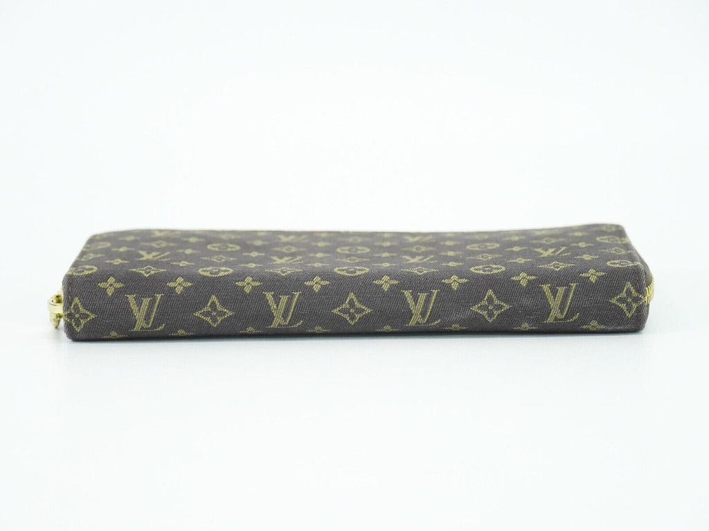 Louis Vuitton Zippy Wallet  Canvas Wallet