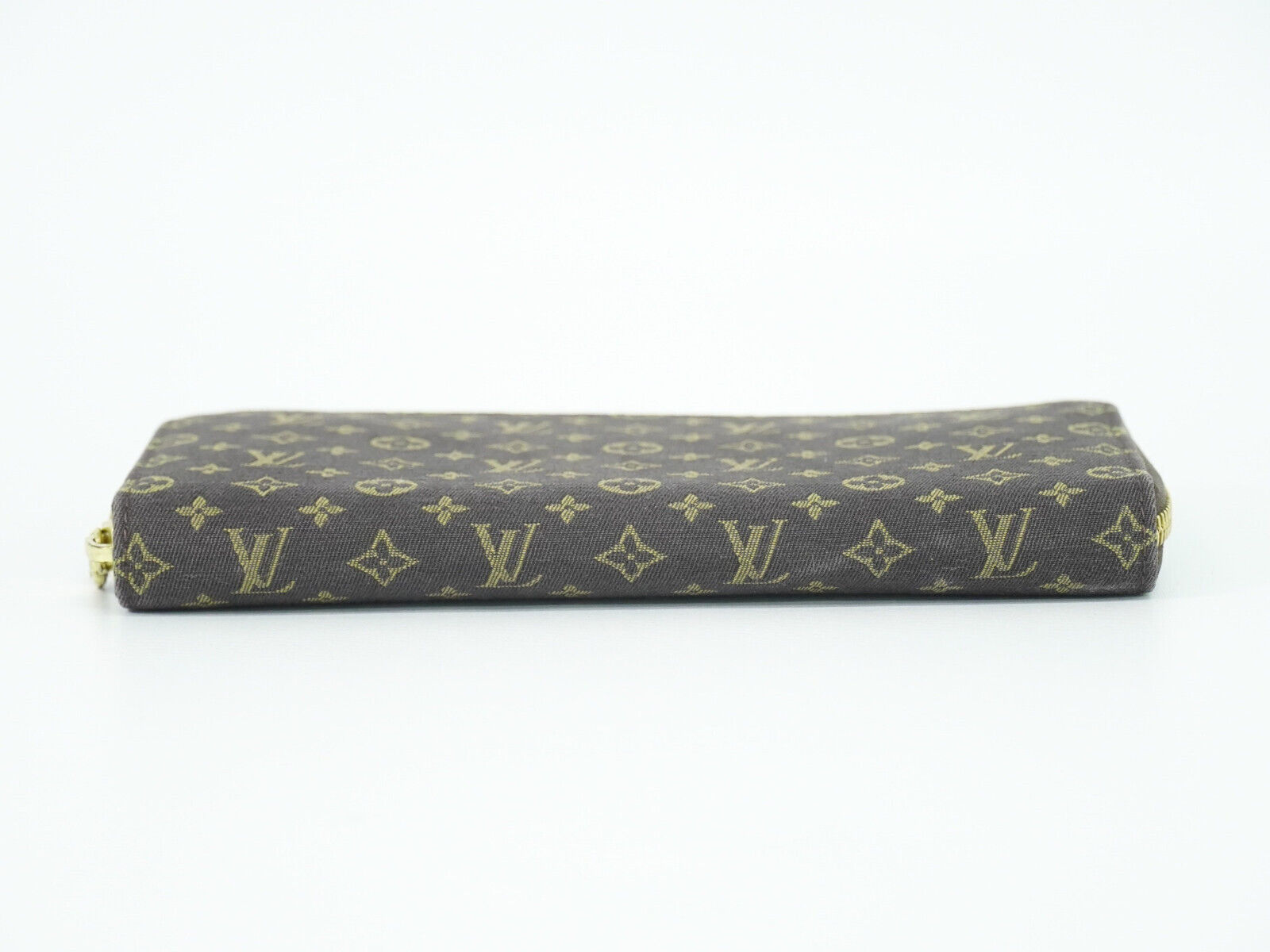 Louis Vuitton Zippy Wallet  Canvas Wallet