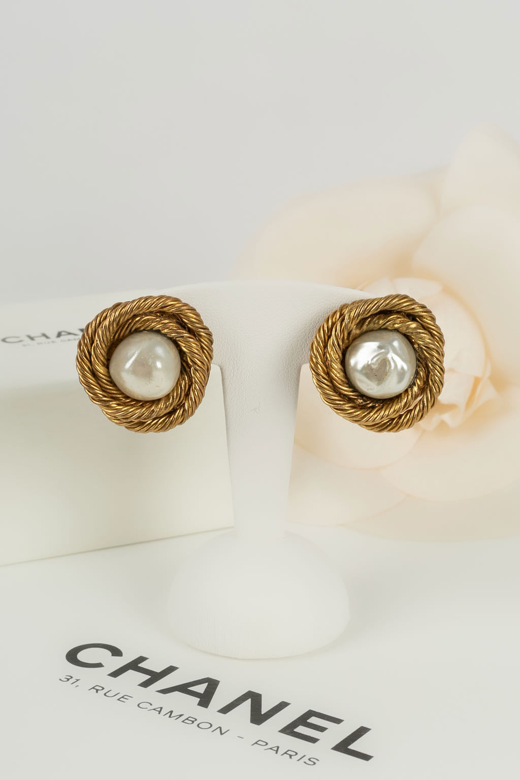 Boucles d'oreilles Chanel 1984
