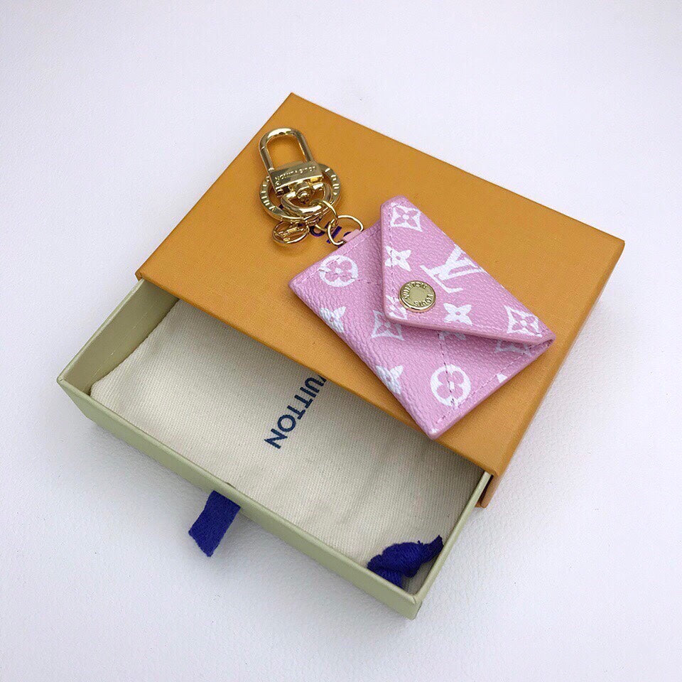 EN - Lux Keychains LUV 068