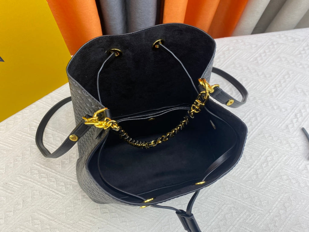 EN - Luxury Bags LUV 873