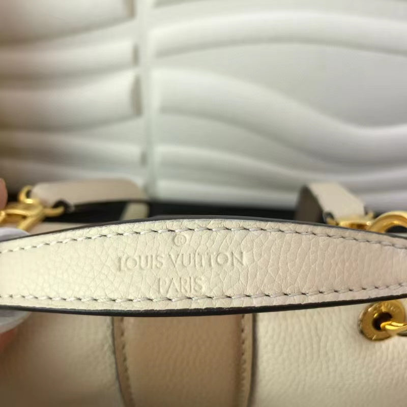 LOV2 Bags - Luxurious Bags  2459