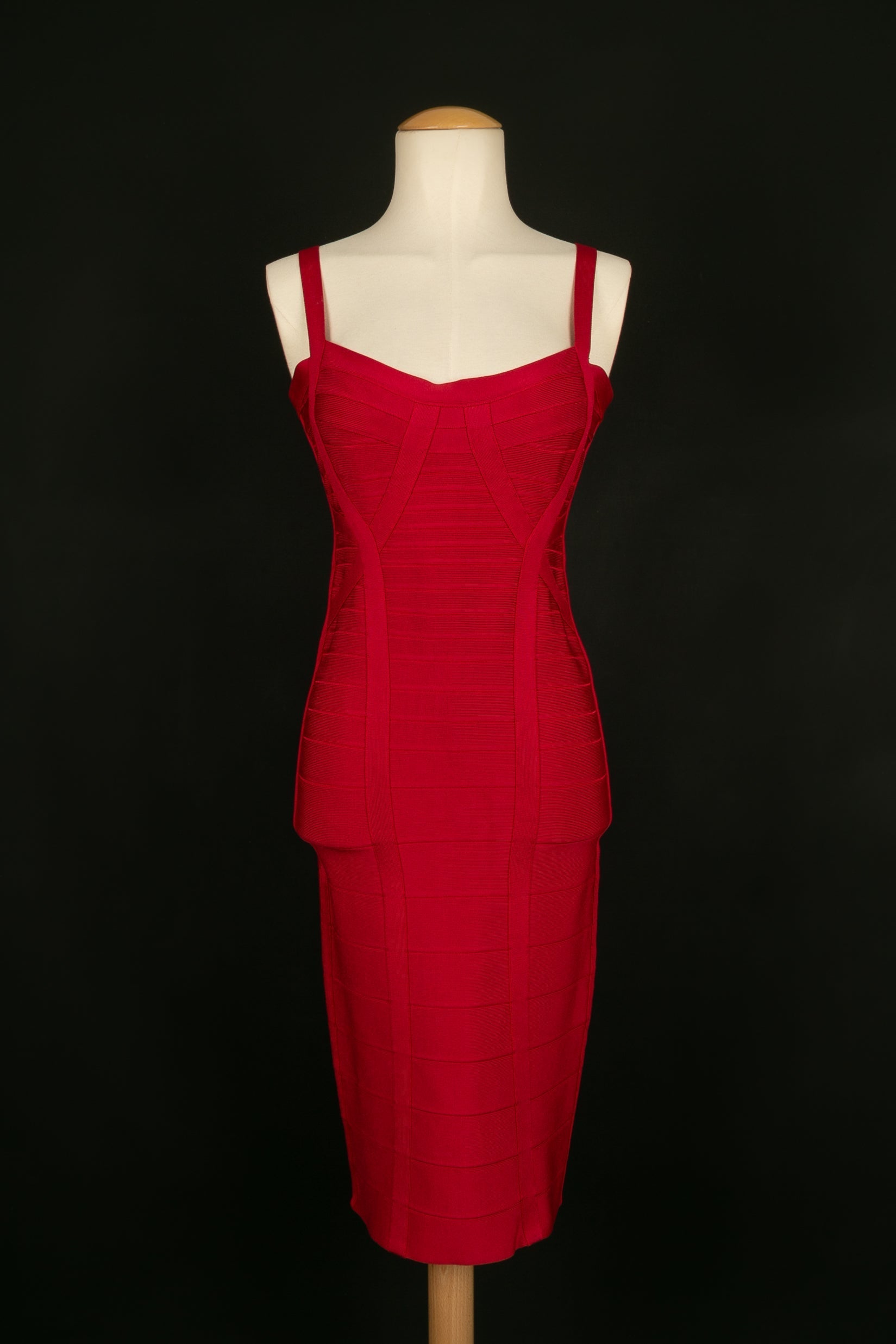Robe rouge HervÃƒÆ’Ã‚Â© LÃƒÆ’Ã‚Â©ger